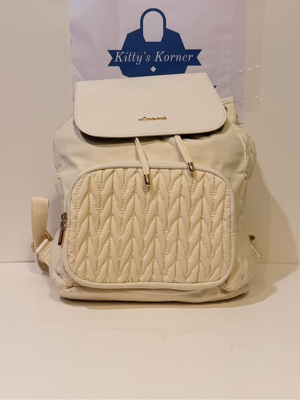 NWT Lovevook Off-White/Cream Purse/Backpack
